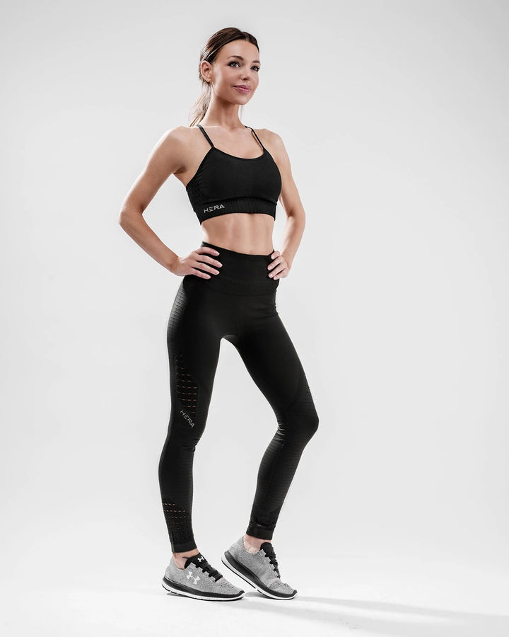 HERA x HERO XO Seamless Sports Bra - Black